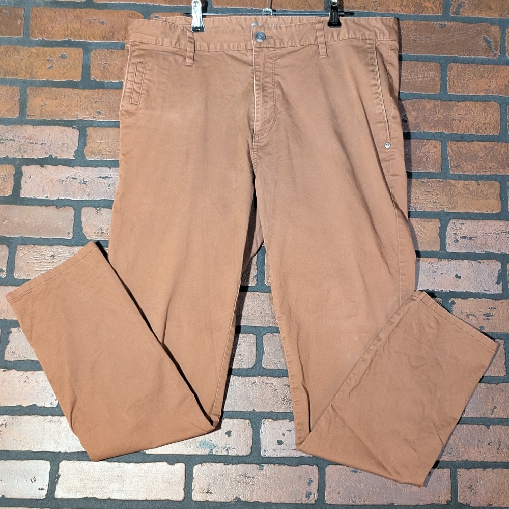 Vuori Men's Collins Chino Pants 36x30 Breathable‎ Everyday Performance